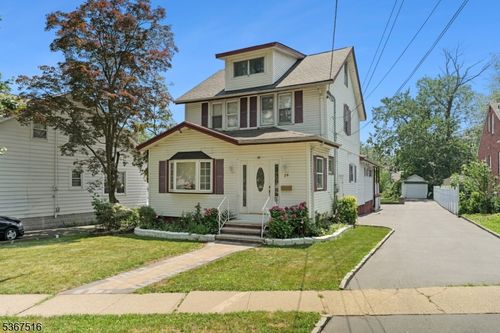 29 Schaefer Rd, Maplewood, NJ, 07040-3314 | Card Image