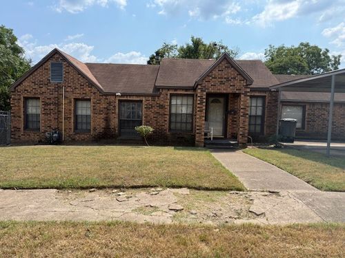 1108 Winters St, Dallas, TX, 75216-1251 | Card Image