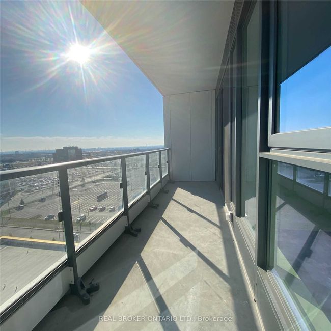 1105 - 5 Buttermill Ave, Condo with 2 bedrooms, 2 bathrooms and null parking in Vaughan ON | Image 14