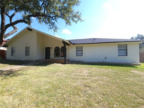 1502 Hiawatha Way, Garland, TX, 75043-1627 | Card Image