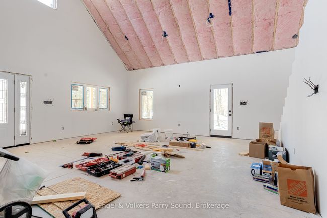 16 Lake Forest Dr, House other with 3 bedrooms, 3 bathrooms and 4 parking in McDougall ON | Image 6