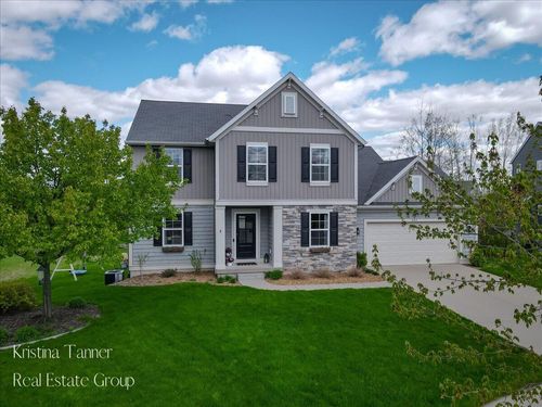 642 Echo Vly Ne, Rockford, MI, 49341-7207 | Card Image