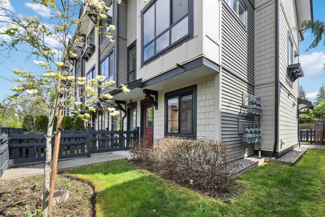 94 - 8570 204 Street, Townhouse with 2 bedrooms, 2 bathrooms and 1 parking in Langley BC | Image 2