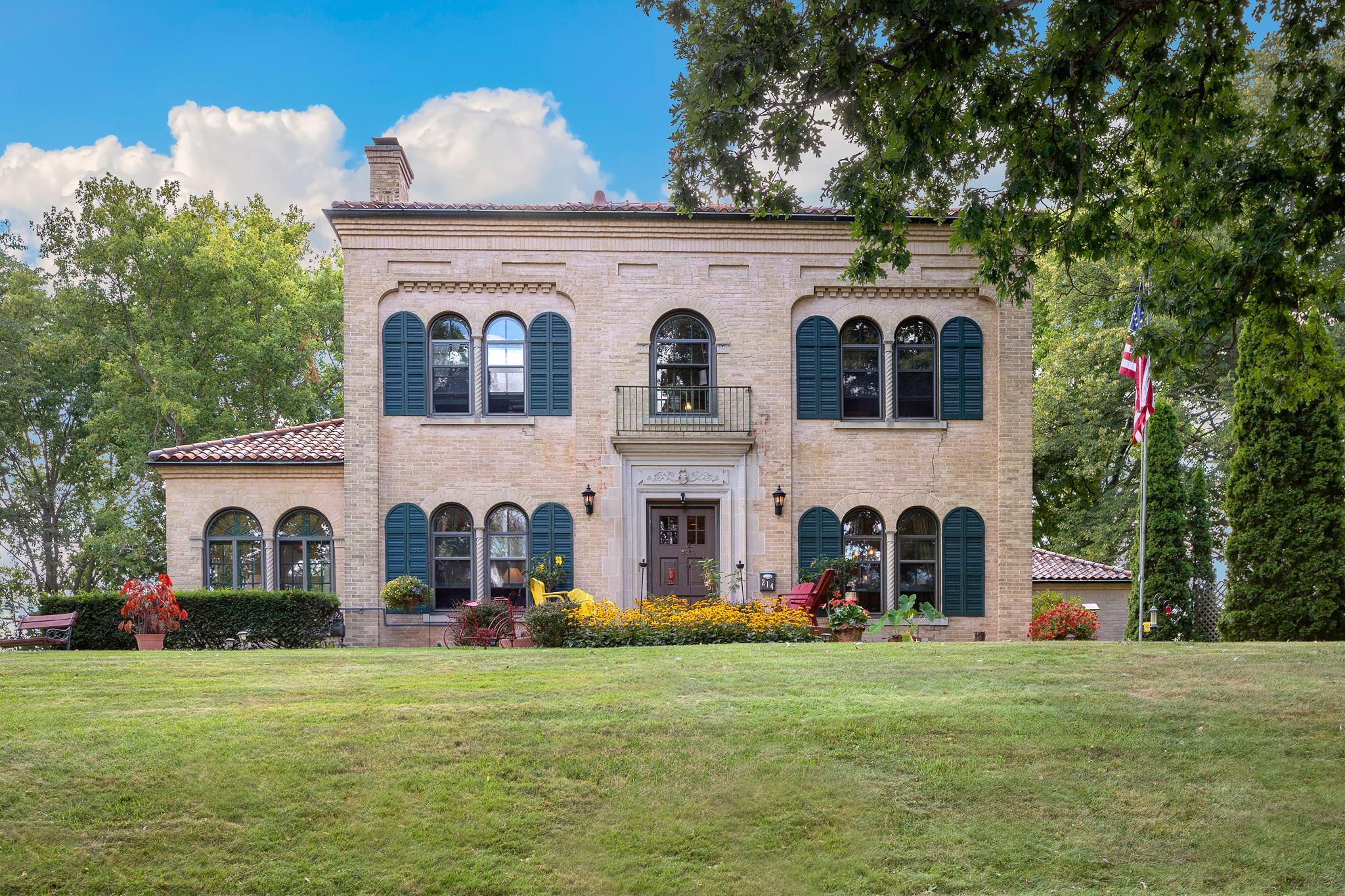 Tremont St, Mauston, WI 53948