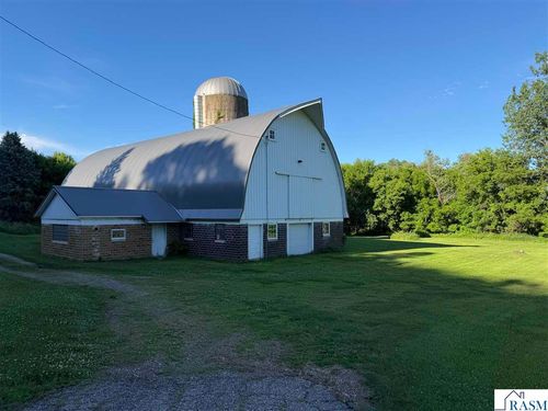 48050 Old River Bluff Rd, Saint Peter, MN, 56082-5064 | Card Image