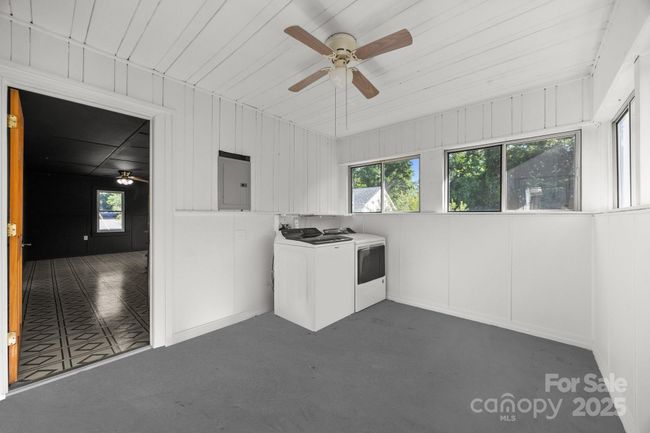 109 Short St, Home with 3 bedrooms, 2 bathrooms and null parking in Waynesville NC | Image 12