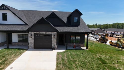 184 Zion Pl, Rustburg, VA, 24588-4888 | Card Image