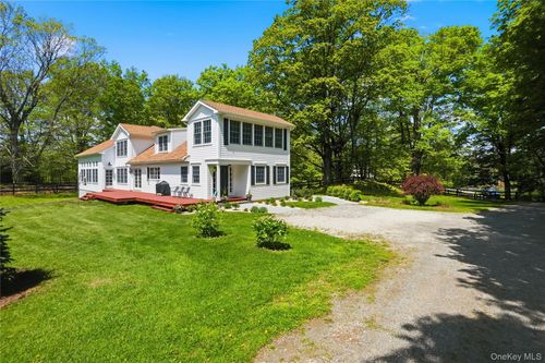 11 Haggerty Hill Rd, Rhinebeck, NY, 12572-2616 | Card Image