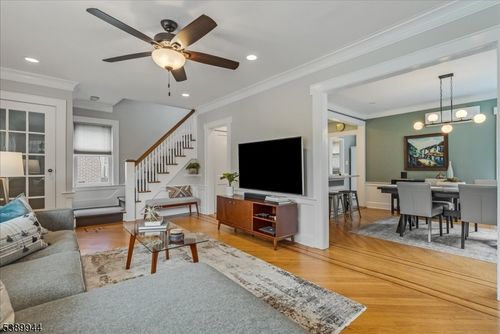 6 Yale St, Maplewood, NJ, 07040-2706 | Card Image
