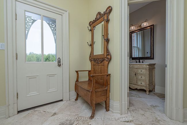 16089 Shaws Creek Rd, House other with 3 bedrooms, 3 bathrooms and 10 parking in Caledon ON | Image 5