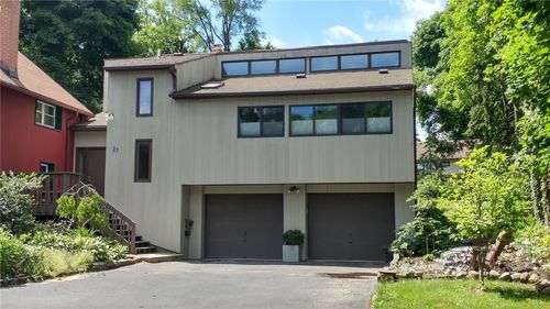 27 Hoyt Pl, Rochester, NY, 14610-2935 | Card Image