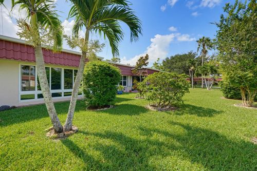 b-676 Laconia Cir, Lake Worth, FL, 33467-3093 | Card Image