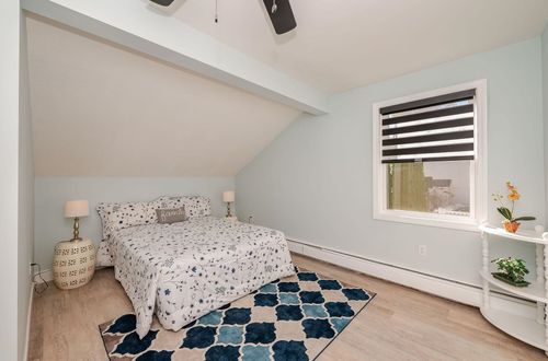 49 Millville St, Salem, NH, 03079-2616 | Card Image