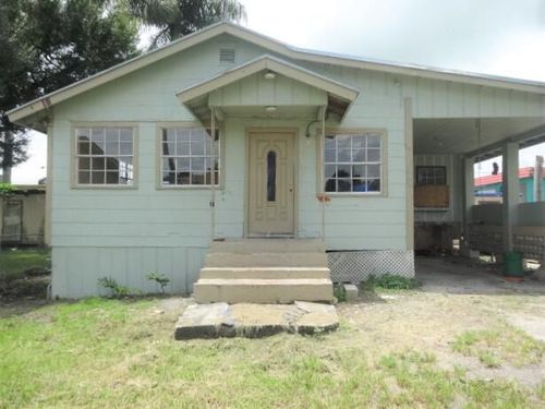 216 Sw Avenue D, Belle Glade, FL, 33430-3420 | Card Image