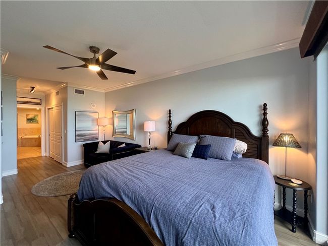 204A - 4160 N A1a, House attached with 3 bedrooms, 2 bathrooms and null parking in Hutchinson Island FL | Image 17