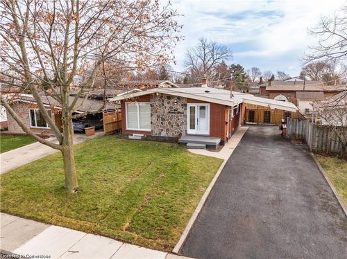 67 Sunrise Dr, Hamilton, ON, L8K4C4 | Card Image