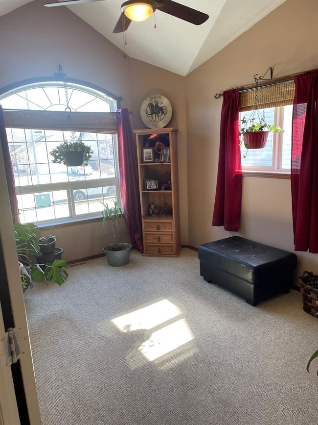 78 Lakeway Blvd, House detached with 4 bedrooms, 3 bathrooms and 5 parking in Sylvan Lake AB | Image 8