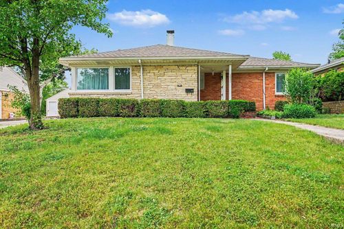 1821 Rockne Dr, South Bend, IN, 46617-2240 | Card Image