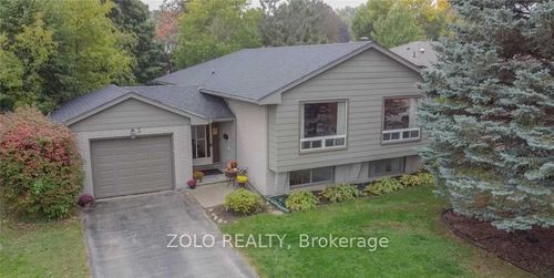 3 Highcroft Rd, Barrie, ON, L4N2X3 | Card Image