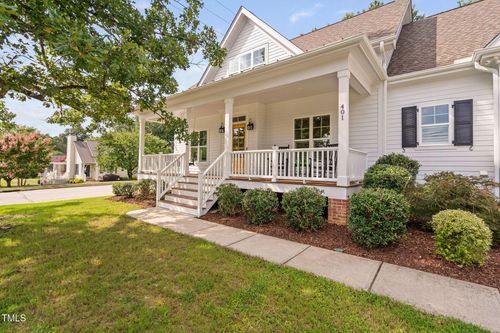 401 Culvert St, Apex, NC, 27502-1731 | Card Image