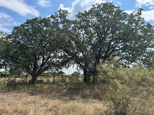 303 Walter Hoffman Rd, Cedar Creek, TX, 78612-3513 | Card Image