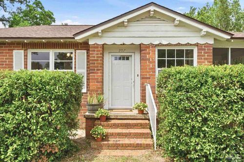 207 Greve Rd, Pensacola, FL, 32507-3180 | Card Image