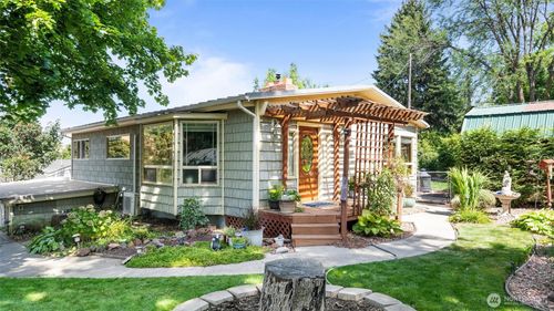 209 S 7th St, Dayton, WA, 99328-1429 | Card Image