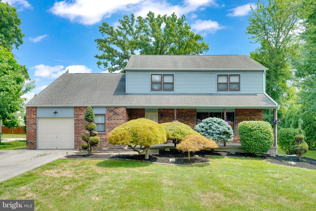 Boden Pl, Fort Washington, PA 19034