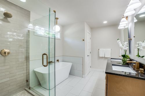 237 Easton Rd, Dallas, TX, 75218-1008 | Card Image