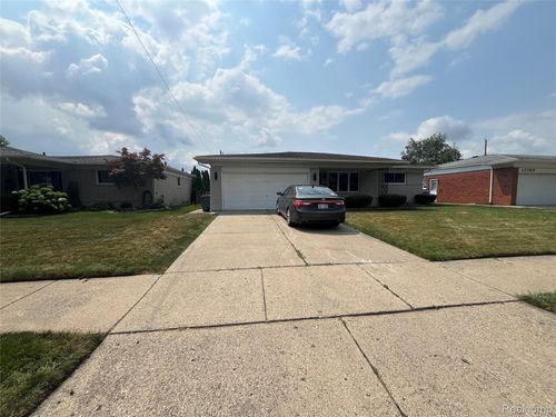 13502 Moceri Cir, Warren, MI, 48088-7024 | Card Image