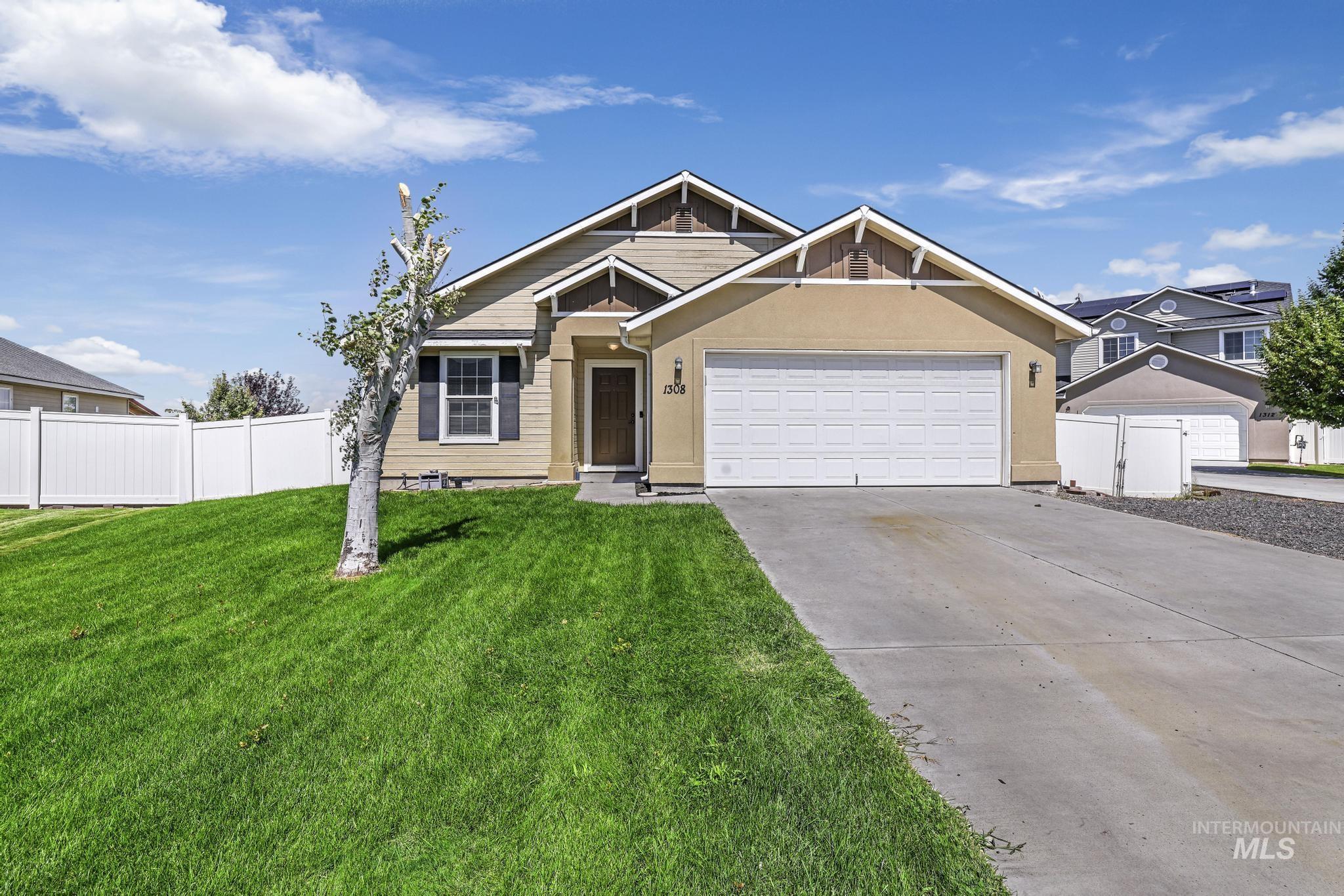 15th Ave, Jerome, ID 83338