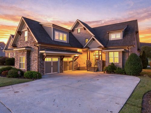 766 Black Creek Dr, Chattanooga, TN, 37419-2190 | Card Image