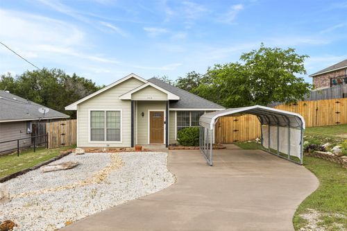 703 Bryan St, Glen Rose, TX, 76043-5282 | Card Image