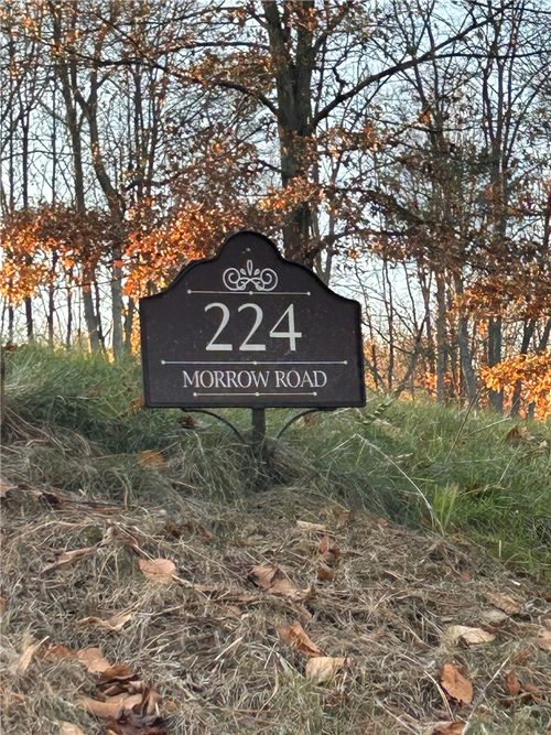 224 Morrow Rd, Beaver Falls, PA, 15010-9024 | Card Image