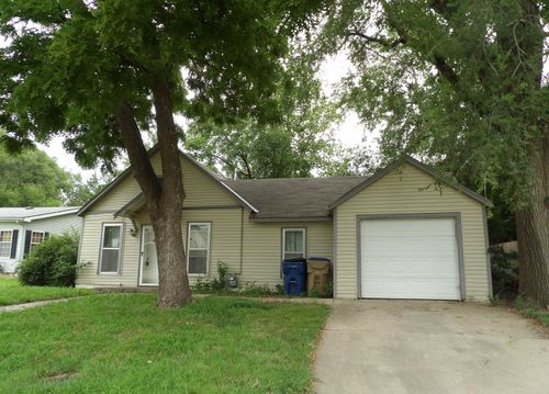 316 N Daily Rd, Mount Hope, KS, 67108-8815 | Card Image