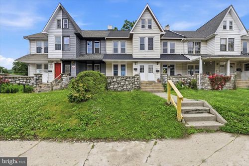 751 E Lincoln Hwy, COATESVILLE, PA, 19320-3533 | Card Image
