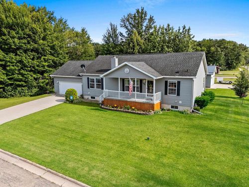 106 6th Street, Oconto, WI, 54153 | Card Image