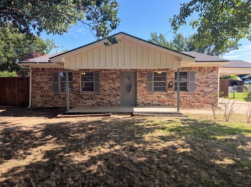 502 Jennings St, Nocona, TX, 76255-3609 | Card Image