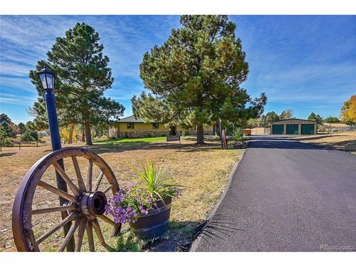 12391 Evergreen Trl, Parker, CO, 80138-8208 | Card Image