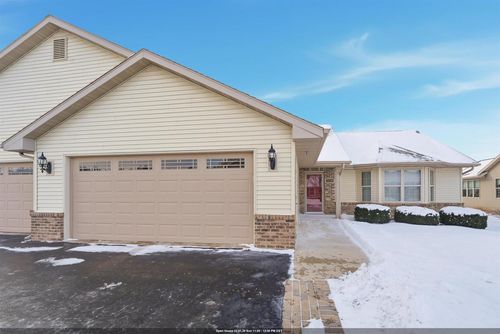 N6590 Westwind Drive, Fond Du Lac, WI, 54937 | Card Image