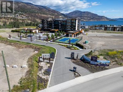 3205 - 3000 Ariva Dr, Condo with 3 bedrooms, 3 bathrooms and 1 parking in Kelowna BC | Image 3