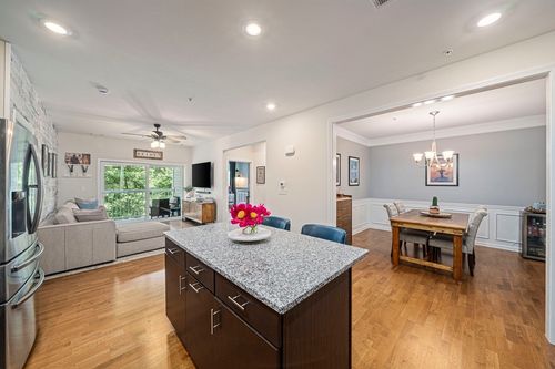 310-70 Trotter Rd, Weymouth, MA, 02190-4119 | Card Image