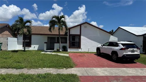 12621 Sw 210th Ter, Miami, FL, 33177-5767 | Card Image