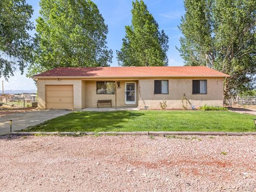 635 E Autumn Dr, Pueblo West, CO, 81007-1504 | Card Image