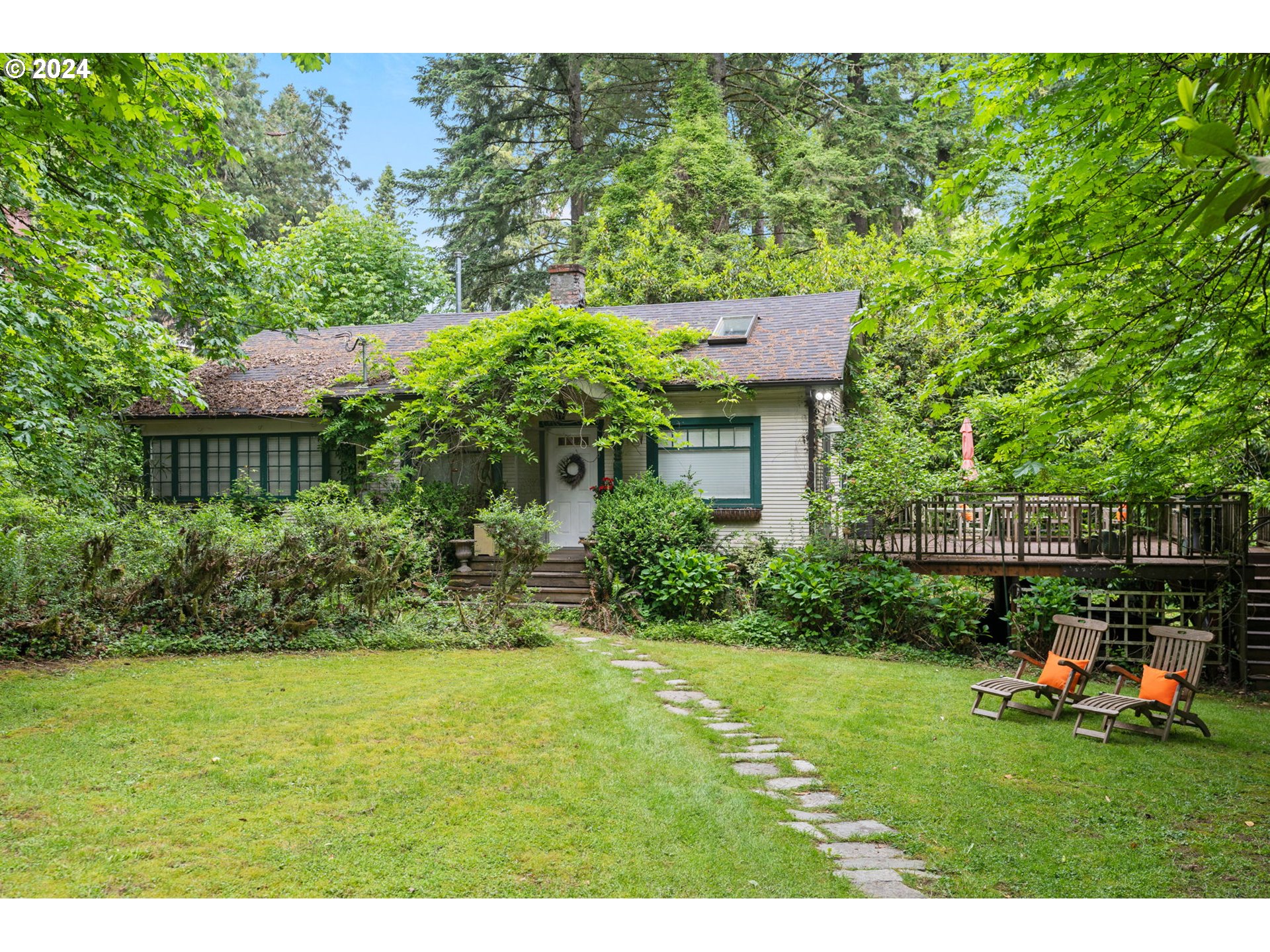 Collina Ave, Portland, OR 97219