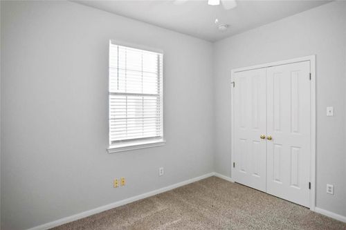 17504 Lake Pines Dr, Round Rock, TX, 78681-3570 | Card Image