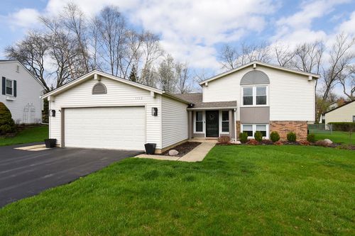 1112 N Old Bridge Rd, Palatine, IL, 60067-2738 | Card Image