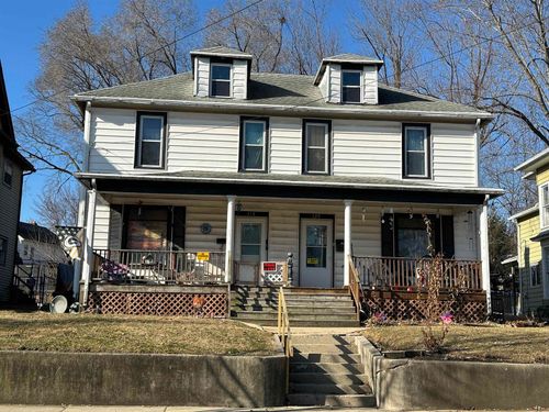 418 - 420 N Van Buren Avenue, Freeport, IL, 61032 | Card Image