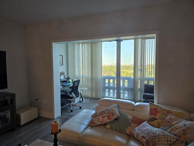 APT-715 - 4001 Hillcrest Dr, Condo with 1 bedrooms, 2 bathrooms and null parking in Hollywood FL | Image 6