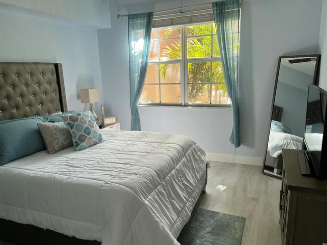 APT-112 - 1805 N Flagler Dr, Condo with 2 bedrooms, 2 bathrooms and null parking in West Palm Beach FL | Image 14